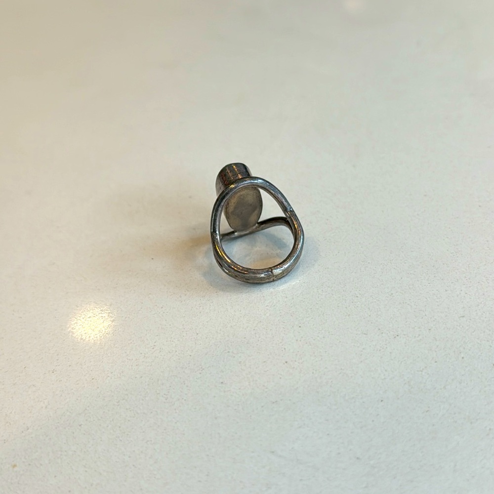 Silver Ring - Picture 3 of 3